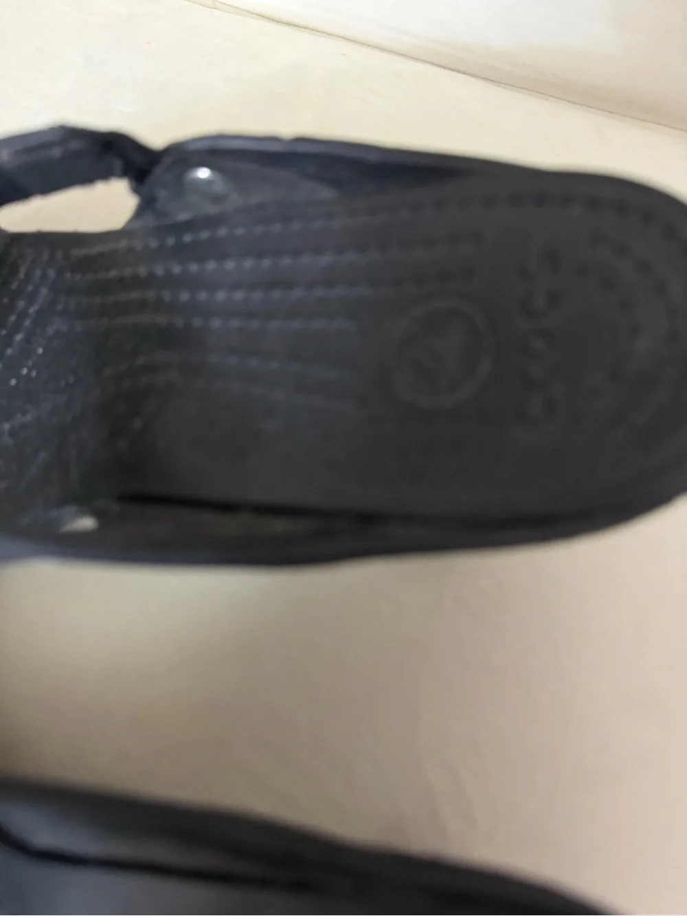 NWOT CROCS Black Studded Cyprus Heel Slide Sandals Size 8